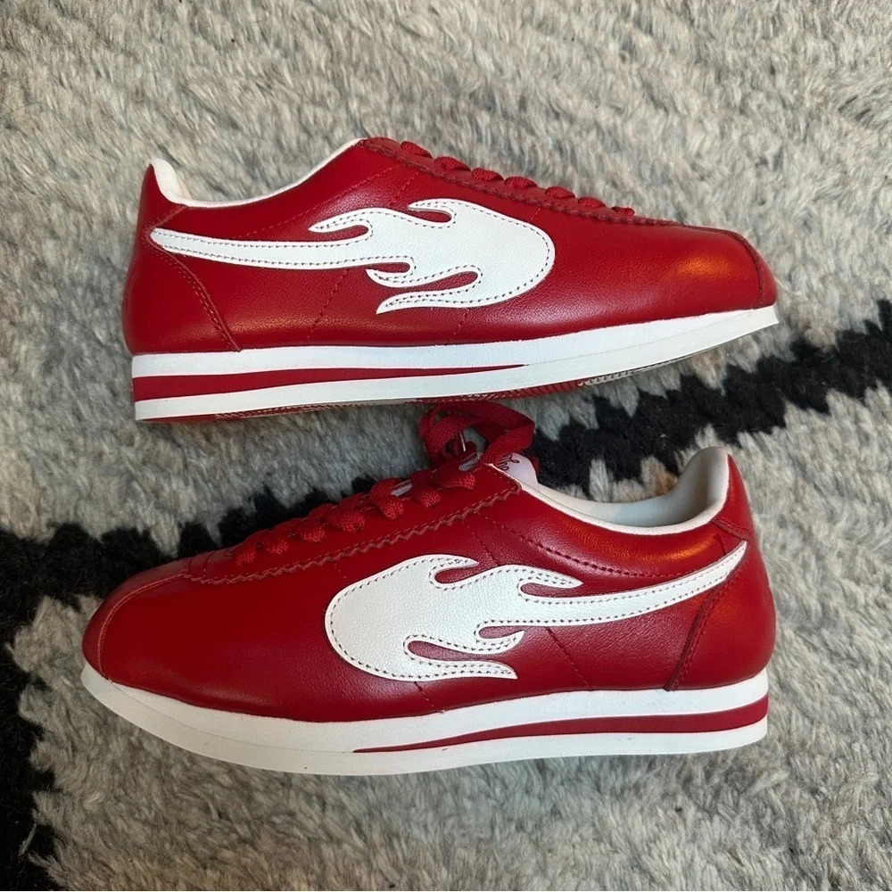 BNIB YG 4Hunnid The Flame Block Runner sneaker